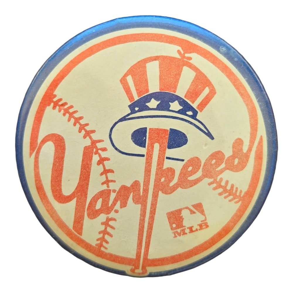 Vintage 1960s New York Yankees Baseball Retro Team Logo MLB Pinback Button Pin‎